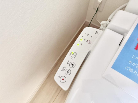 その他内観 設備■便座の温かさと洗浄機能で快適に