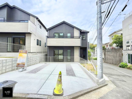 周辺環境 駅 1120m 京浜急行「京急富岡」駅