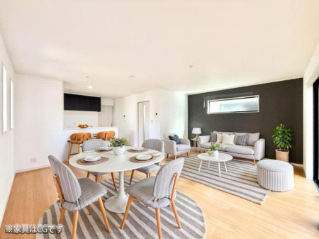 ���r���O ����