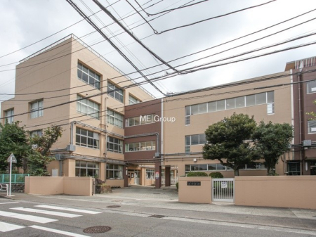 周辺環境 中学校 2250m 座間市立西中学校