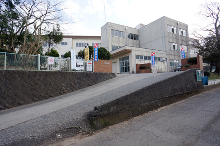 周辺環境 中学校 300m 小田原市立橘中学校