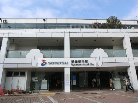周辺環境 病院 1000m 岡津クリニック