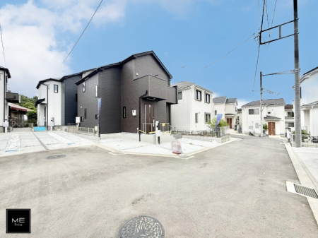 現地外観写真 外観■家族みんなが笑顔で過ごせる、安心感のある住まい