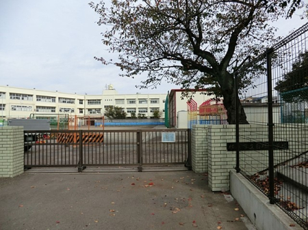 周辺環境 スーパー 180m そうてつローゼン白根店
