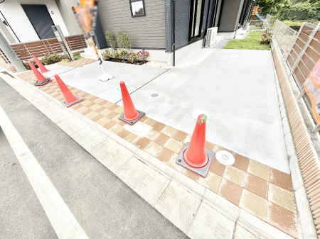  外観■毎日の駐車が快適に