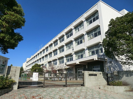 周辺環境 小学校 1400m 横浜市立鉄小学校