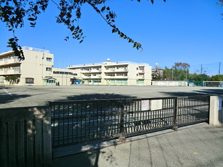 周辺環境 中学校 1500m 横浜市立みたけ台中学校