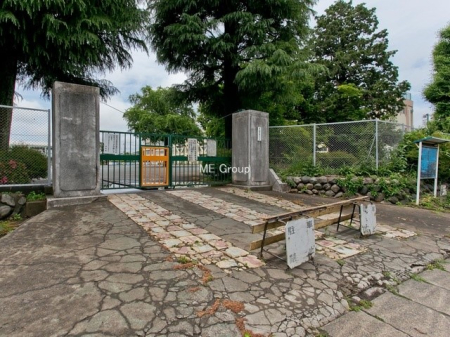 周辺環境 中学校 727m 東大和市立第一中学校