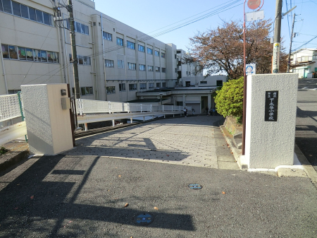 周辺環境 小学校 600m 横浜市立下永谷小学校