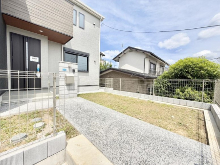 その他 外観■庭付き住宅はガーデニングや家族のイベントなど多様な使用用途で活用できます  
