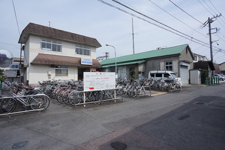 周辺環境 スーパー 2100m 業務スーパー小田原栢山店