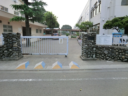 周辺環境 小学校 240m 国立市立国立第六小学校