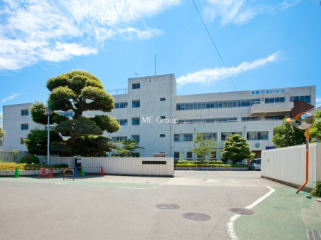 周辺環境 中学校 400m 伊勢原市立伊勢原中学校