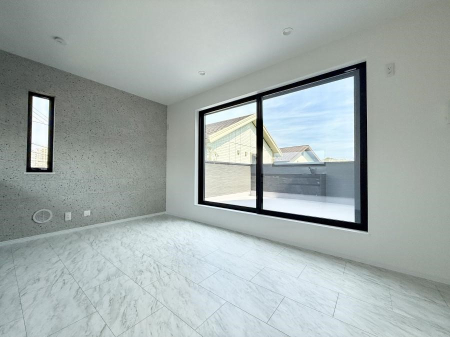 rO 났ƏΊ炪W܂AS܂郊rO