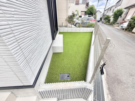 その他 外観■庭付き住宅はガーデニングや家族のイベントなど多様な使用用途で活用できます  