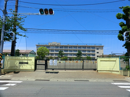周辺環境 小学校 940m 平塚市立富士見小学校