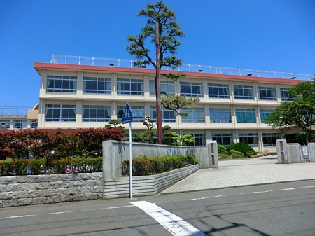 周辺環境 中学校 880m 平塚市立春日野中学校
