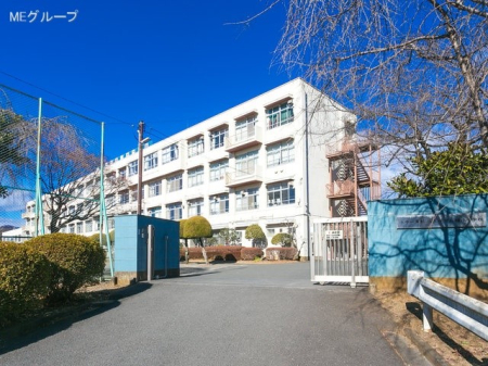周辺環境 中学校 1400m 八王子市立館中学校