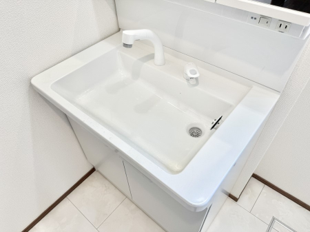 その他内観 設備■細かい部分まで洗いやすく便利なハンドシャワー付き