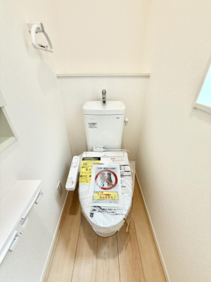 トイレ 内装■毎日使う場所だからこそ、清潔感溢れる空間