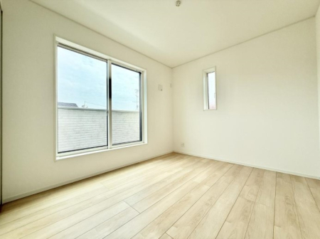 その他内観 内装■落ち着いた色合いのお部屋で穏やかな時間を楽しめます