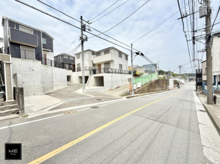 現地外観写真 外観■優雅なラインが、毎日を引き立てます