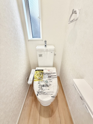 トイレ 内装■毎日使う場所だからこそ、清潔感溢れる空間