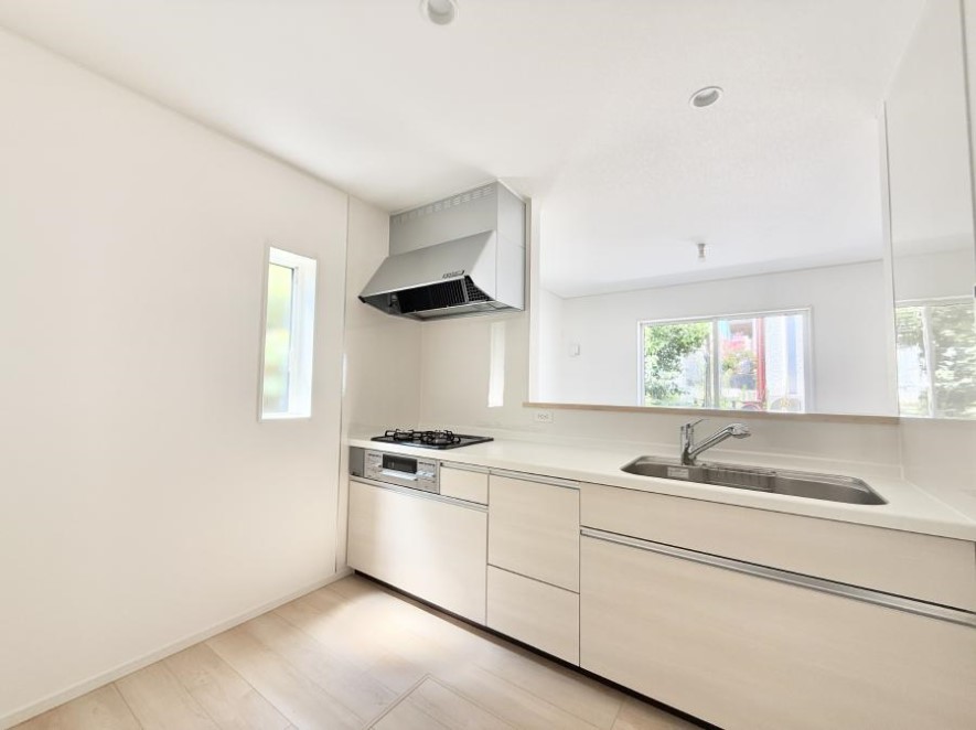 �L�b�`�� �������V���v���Ŕ������S�n�悢���Ԃ𐶂ރL�b�`�����