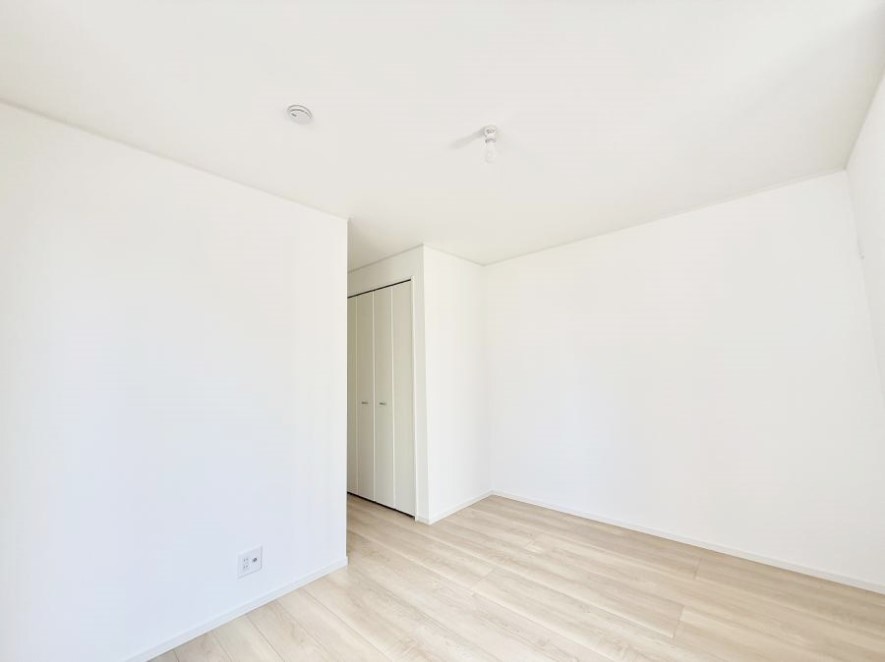 �q������ �������v���C�x�[�g��ԂƂ��ĐÂ��ŗ�������������񋟂��Ă���܂�