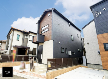 現地外観写真 外観■暮らしを彩る充実した設備仕様が備わった住まい