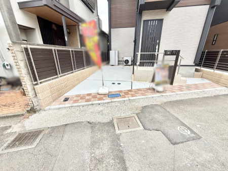  外観■自宅にカースペースがあると助かります
