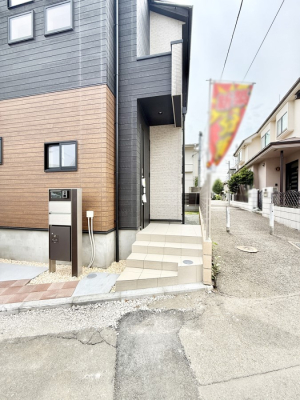 玄関 外観■ 帰るたびにホッとする、安心感のある佇まい