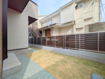その他 外観■庭付き住宅はガーデニングや家族のイベントなど多様な使用用途で活用できます  