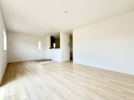 ���r���O ���������S�n�̂����A���z�̃��r���O