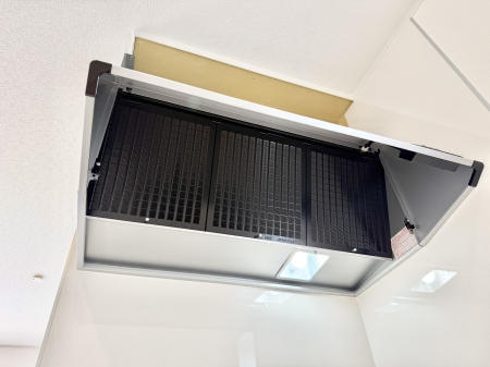 ���̑����� �ݔ����������̏��C����������C��ɗU������A�����I�ɔr�����ł��܂��B