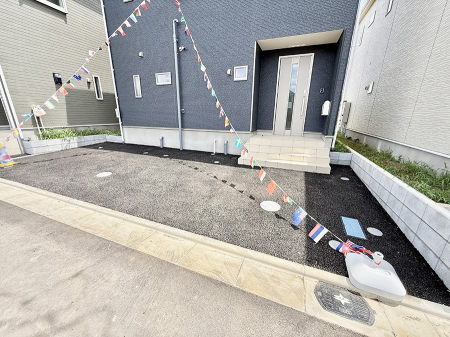  外観■快適な駐車スペースで安心