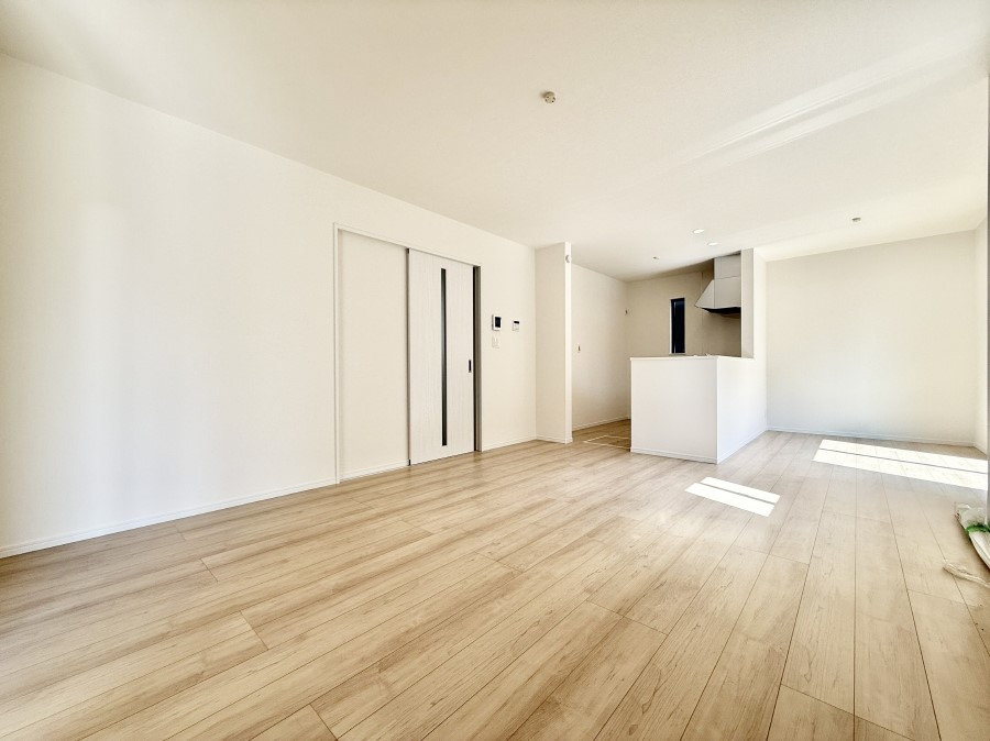 rO 났ƏΊ炪W܂AS܂郊rO