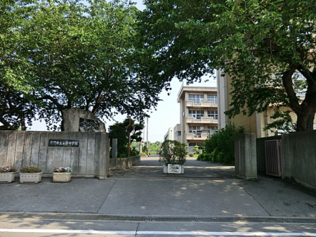 周辺環境 中学校 720m 座間市立栗原中学校