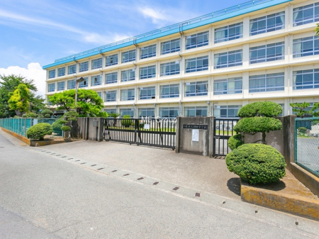 周辺環境 中学校 1400m 平塚市立神田中学校