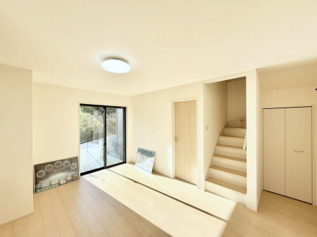 rO 났ƏΊ炪W܂AS܂郊rO