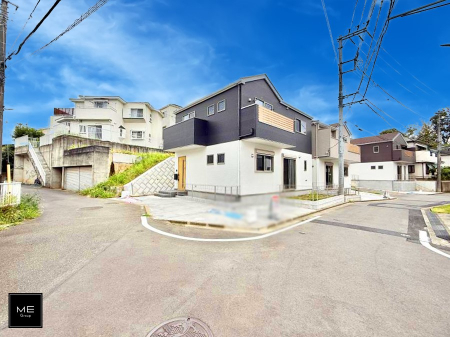 nOώʐ^ OρV炵n܂ꏊŁAƑJ[߂