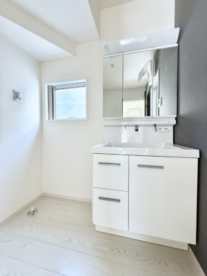 ʑEʏ Ƒ݂Ȃg₷zuł