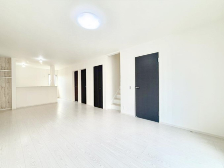 rO 났ƏΊ炪W܂AS܂郊rO