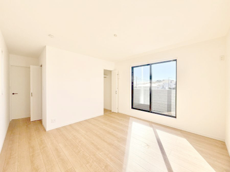 �Q�� ���������̔z�u��ʋC���̗ǂ��݌v�ŕ����̋�C�������炸�A��ɐV�N�ȋ�C������܂�