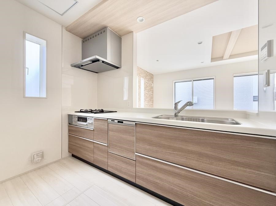 Lb` ƑƂȂAR~jP[V̏