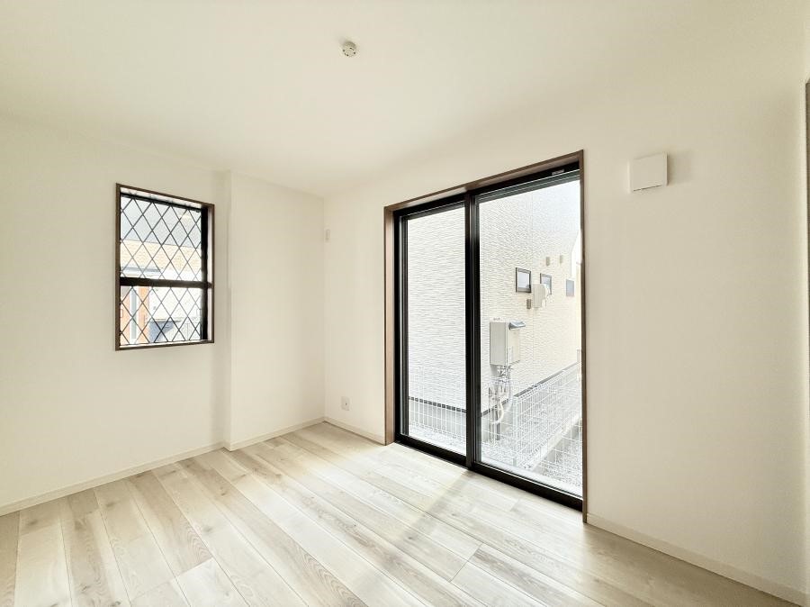 ̑ F̂ŉ₩ȎԂy߂܂