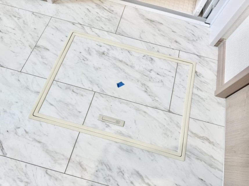 ̑ ݔBꂽ[Xy[XŉƑŜXbL