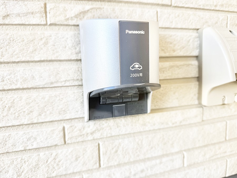 ���̑����� �ݔ�������ŊȒP�ɏ[�d�ł��A�G�R�ȃJ�[���C�t���T�|�[�g