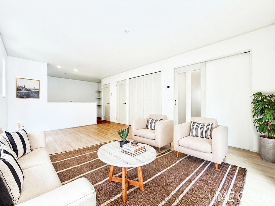 rO 肰ȂfUCZX悭oƋCGł