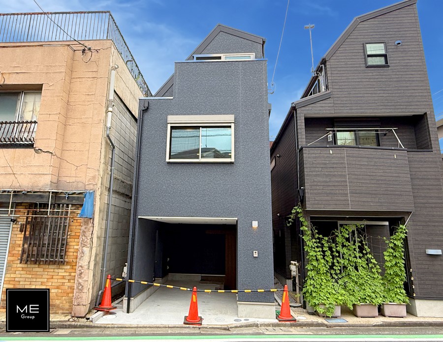 nOώʐ^ OρV炵n܂ꏊŁAƑJ[߂